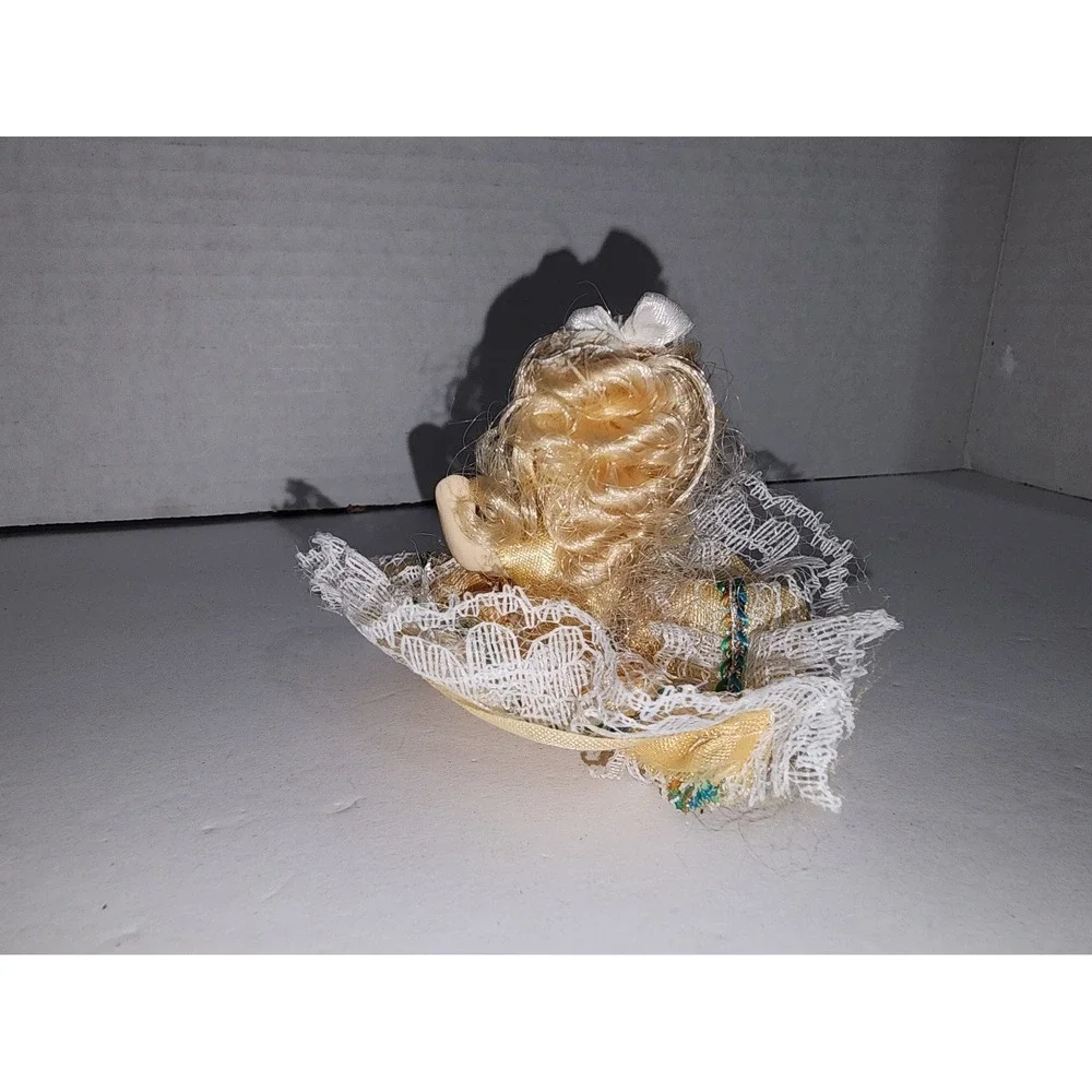 Tiny China Baby‎ Doll Vintage